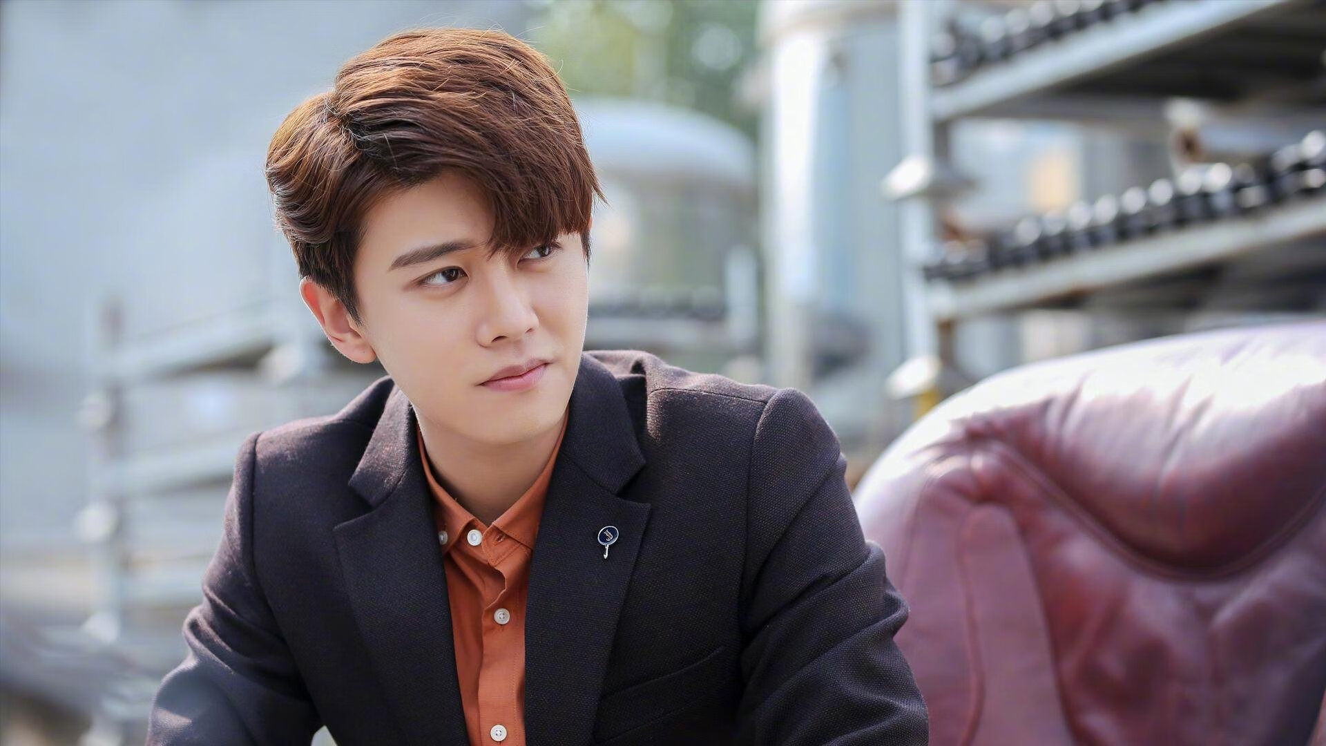 开云网页版登录入口-不莱梅球队在场上展现出色的团队合作，轻松取胜，不莱梅球迷