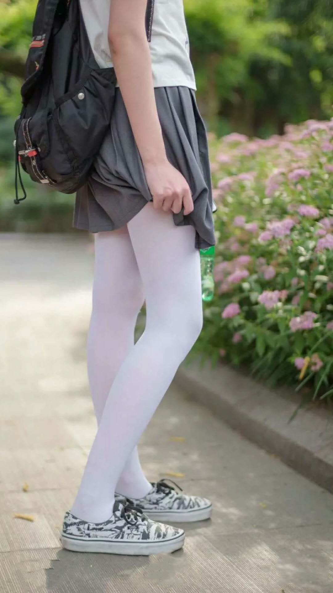 开云·体育官网APP下载-里昂客场遭遇失利，欧冠前景堪忧，里昂进过欧冠决赛吗